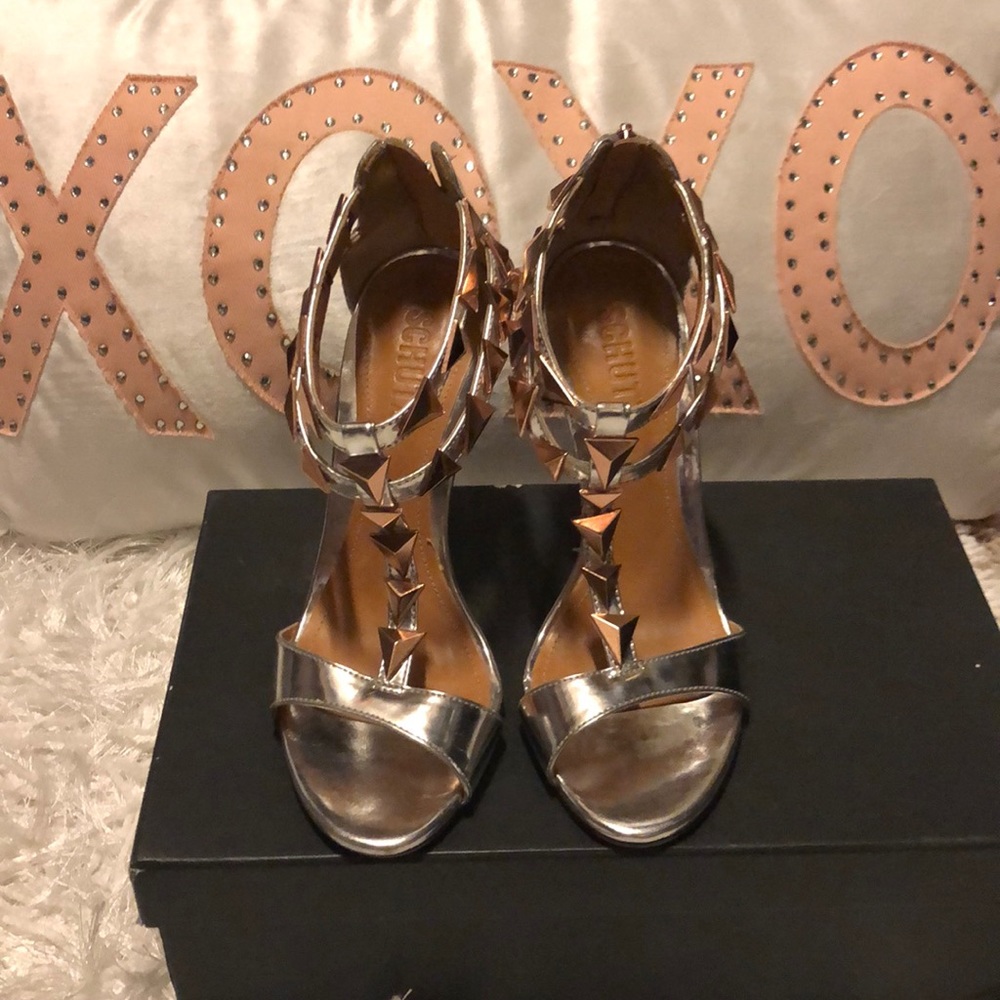 Schultz Silver and Rose Gold Sandals Size 6B
